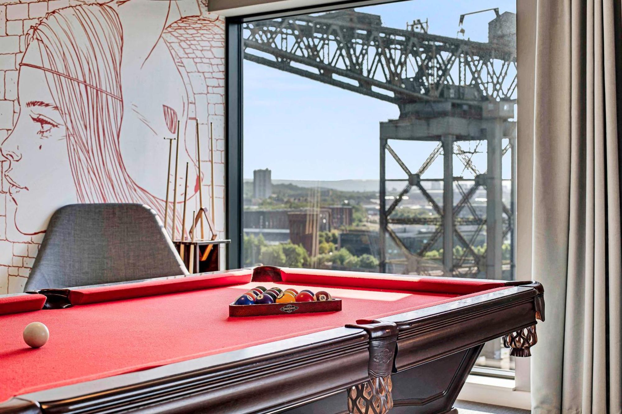 Radisson Red Hotel, Глазгоу Екстериор снимка