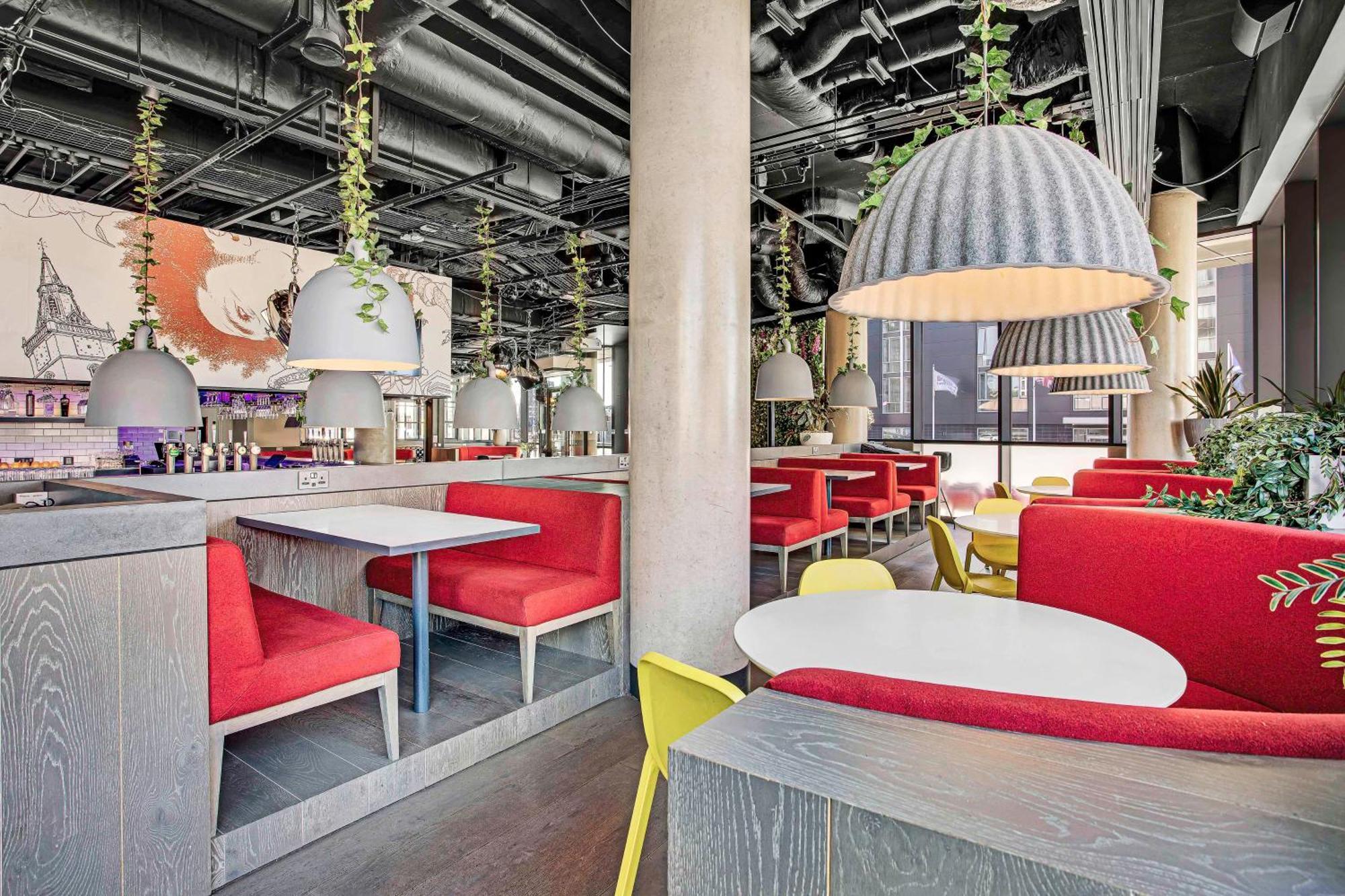 Radisson Red Hotel, Глазгоу Екстериор снимка